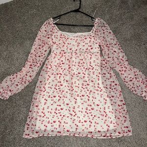 Francesca’s Mi Ami long sleeve dress